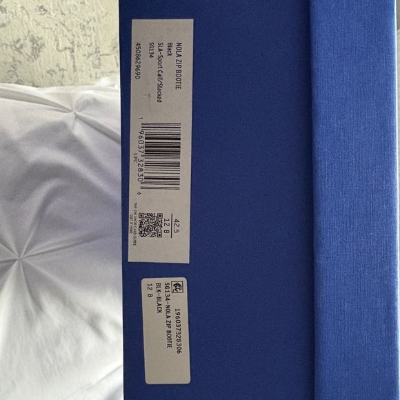 Stuart Weitzman Black Leather Boots - Size 12 - NEW IN BOX - Picture 4 of 9